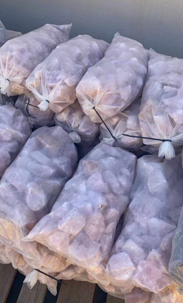 Rose quartz garden stones - Image 4